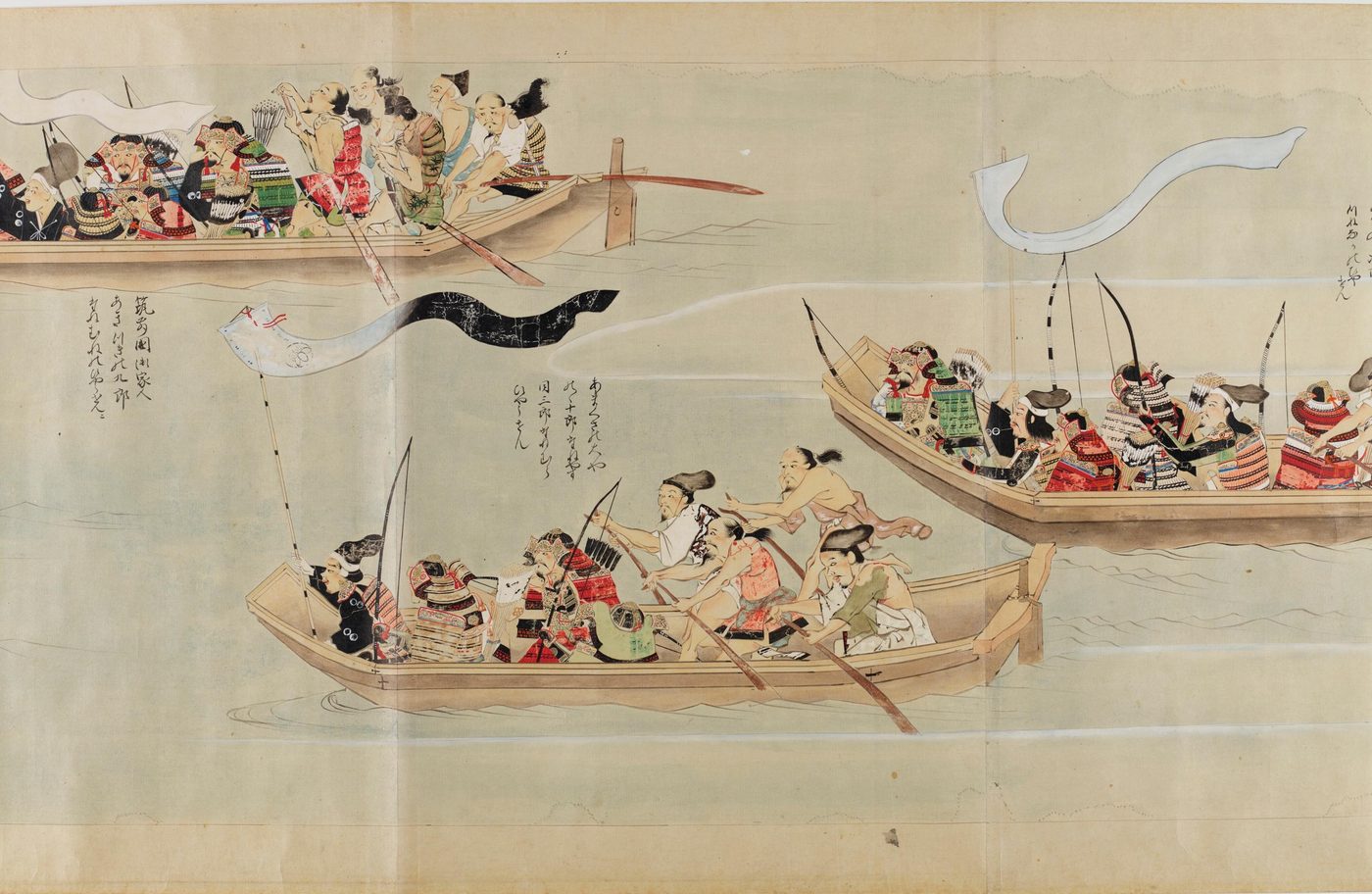 武士たちが乗った何そうもの小舟が、海の上を進んでいる絵巻の一場面