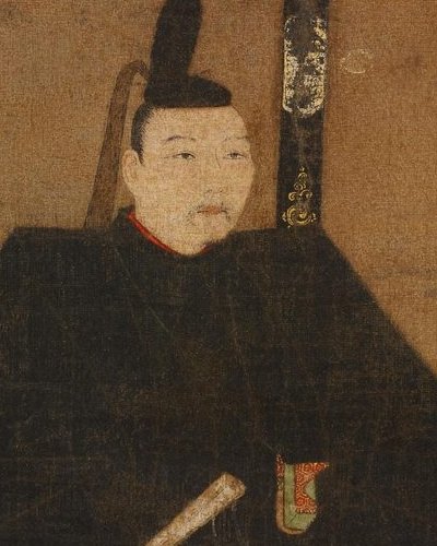 黒いぼうしをかぶり、黒い着物を着て、すわる男性の肖像画